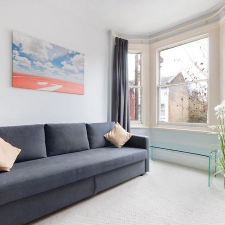 1 Bed Clapham Junction Apartment Londen Buitenkant foto