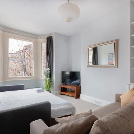 1 Bed Clapham Junction Apartment Londen Buitenkant foto