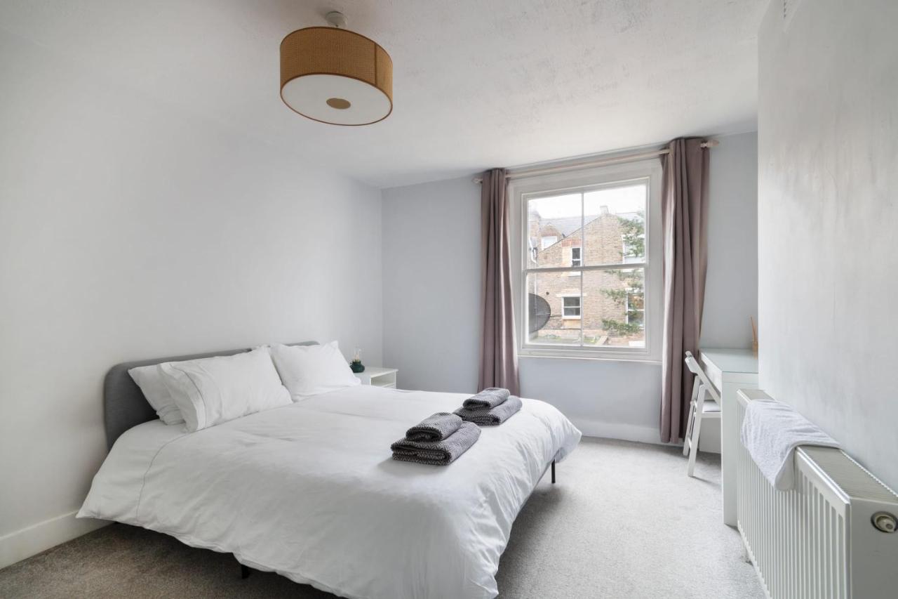 1 Bed Clapham Junction Apartment Londen Buitenkant foto